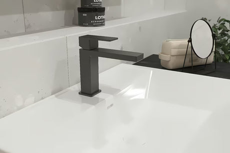 SAT Vision bateria umywalkowa w kolorze czarny mat o nowoczesnym, kanciastym designie