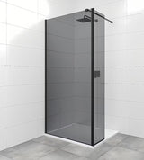 SAT Walk-in ścianka prysznicowa Walk‑in- 100 cm w kolorze czarnym z nieprzezroczystym szkłem w efekcie dymionym.