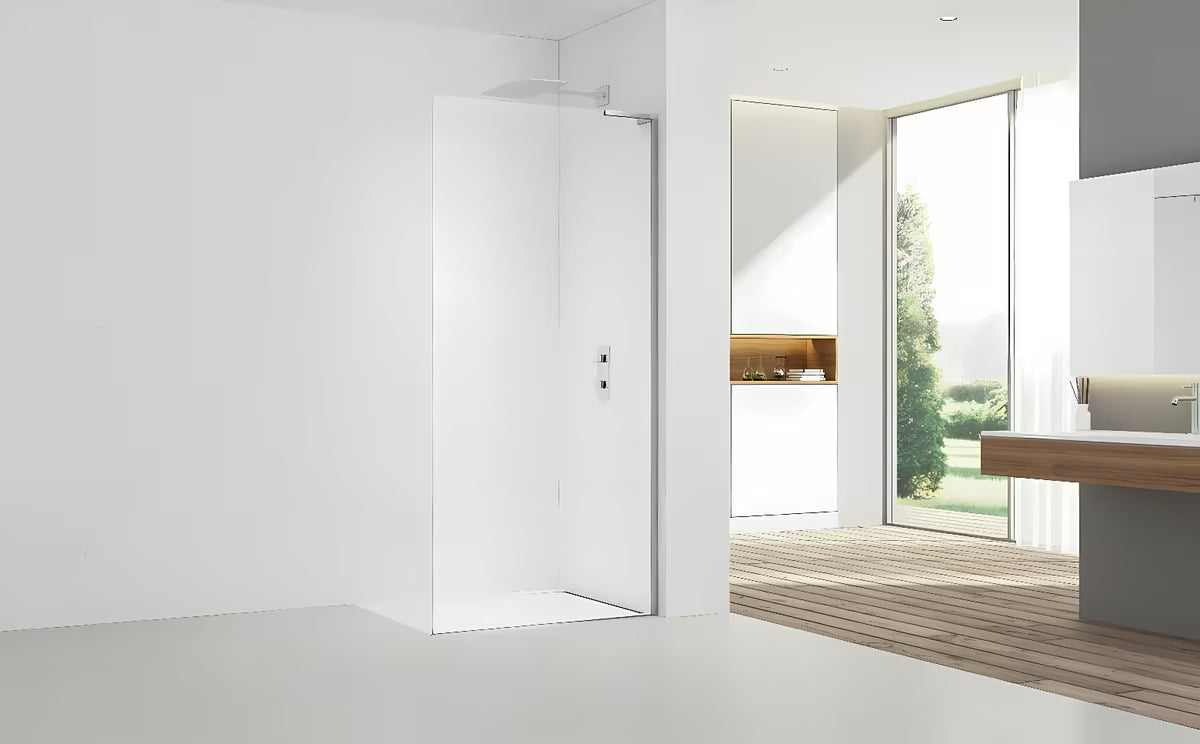 Walk-in ścianka prysznicowa SAT Walk-in 60 cm w chromie z przezroczystym szkłem bezpiecznym i konstrukcją bezramową.