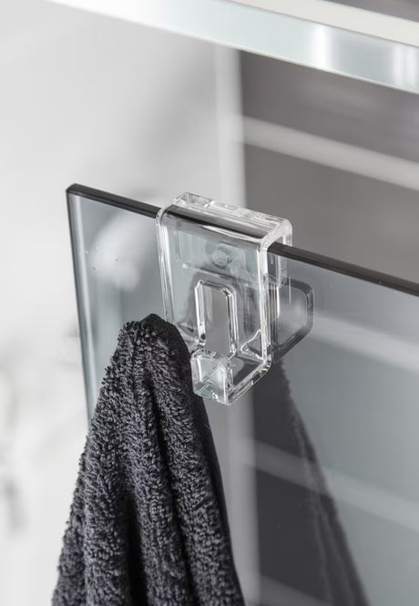 Transparentna haczyk SAT Walk-In pro do zawieszenia na szklanej krawędzi parawanu prysznicowego bez wiercenia.