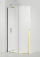 Walk-in ścianka prysznicowa SAT Xmotion 110 cm w wykończeniu złoty połysk, ze szkłem transparentnym i w wersji bezramowej.