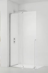 Kabina prysznicowa SAT Walk-In Xmotion Walk-In 140 cm w błyszczącym chromie, z przezroczystym szkłem i systemem przesuwnym.