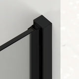 Drzwi prysznicowe do wnęki SAT Xmotion 140 cm w kolorze czarnym, z przezroczystym szkłem i drzwiami przesuwnymi.