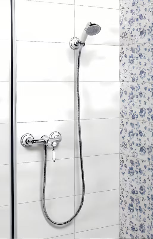 Retro jednouchwytowa bateria prysznicowa SIKO Provence w wykończeniu chrom pro montaż ścienny