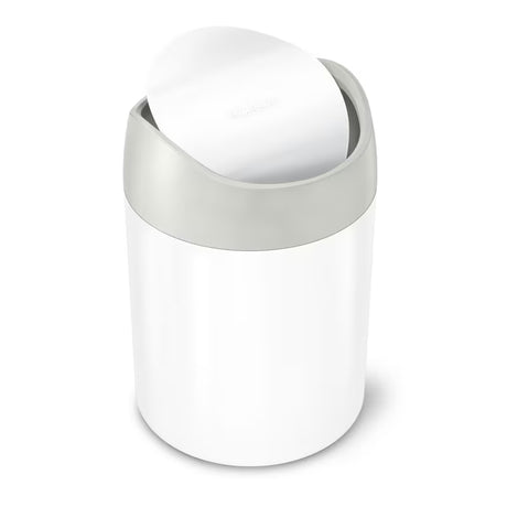 Nablatowy kosz na śmieci Simplehuman Mini bin w wykończeniu biała stal z uchylną pokrywą