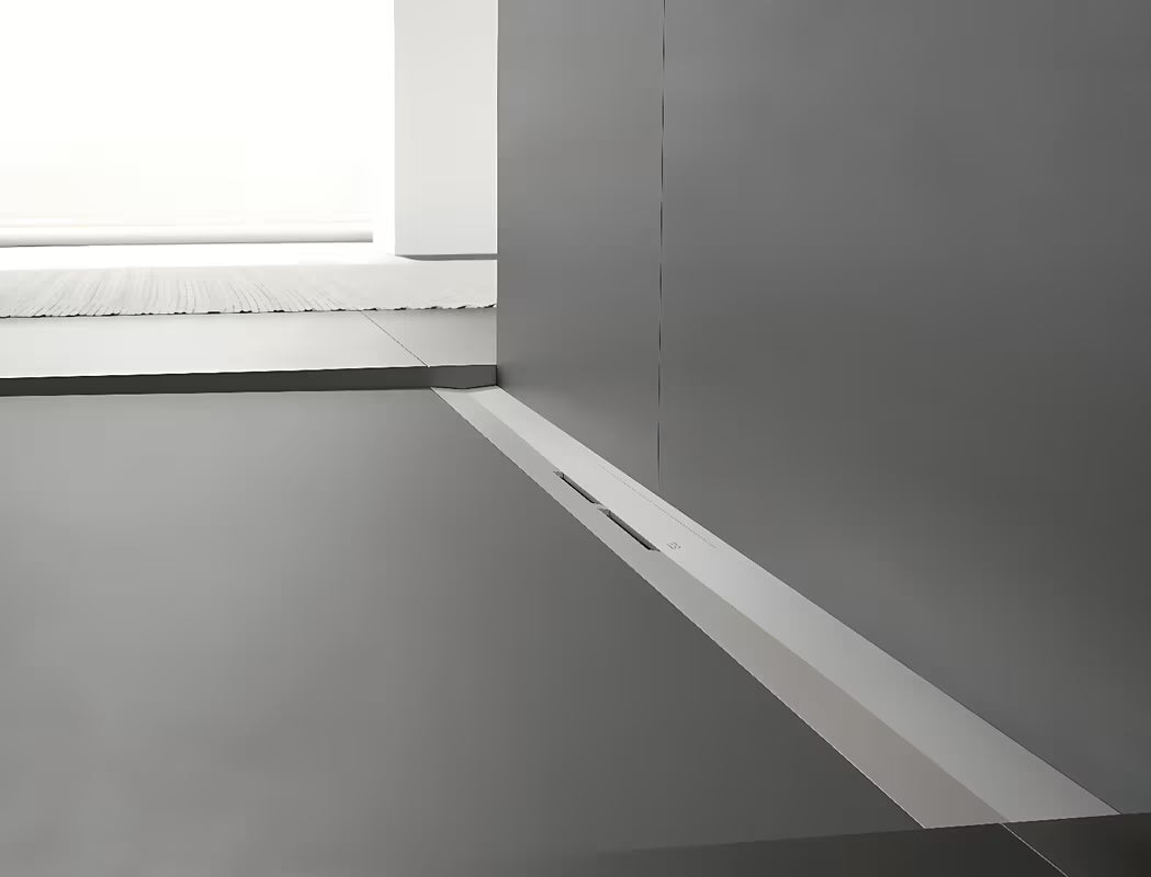 Odpływ liniowy Tece Tecedrainprofile 80 cm w wykończeniu Supersteel ze stali nierdzewnej