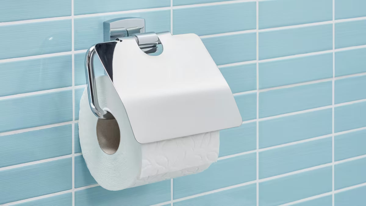 Chromowany kwadratowy uchwyt na papier toaletowy Tesa Klaam z montażem bez wiercenia za pomocą tesa Power.Kit.