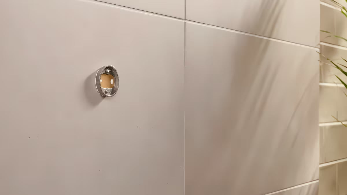 Tesa Moon Black SZCZOTKA do Wc w matowoczarnym wykończeniu z satynowym szklanym pojemnikiem