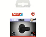 Matowoczarny haczyk na ręczniki Tesa Moon Black z montażem klejonym Tesa Power.Kit bez wiercenia