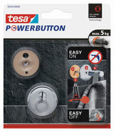 Chromowany haczyk Tesa powerbutton pro montaż bez wiercenia na płytkach i innych gładkich powierzchniach.