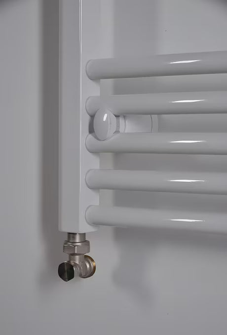 Biały kombinowany rurowy grzejnik łazienkowy Thermal Trend Kdo 75x168 cm do łazienki