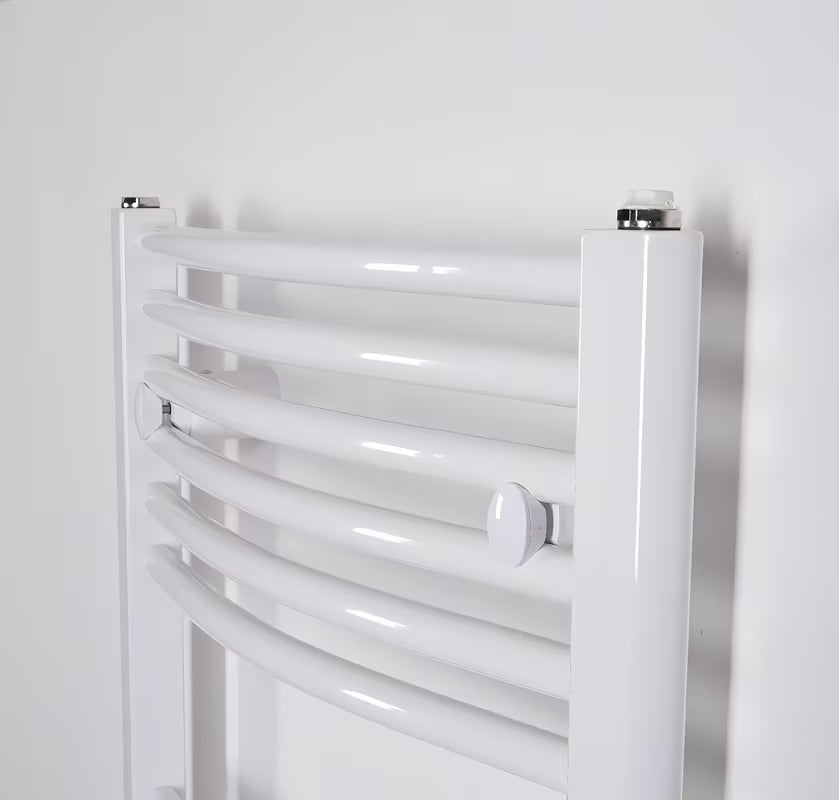 Biały elektryczny rurowy grzejnik łazienkowy Thermal Trend KDOE 450x1320 mm do łazienki.