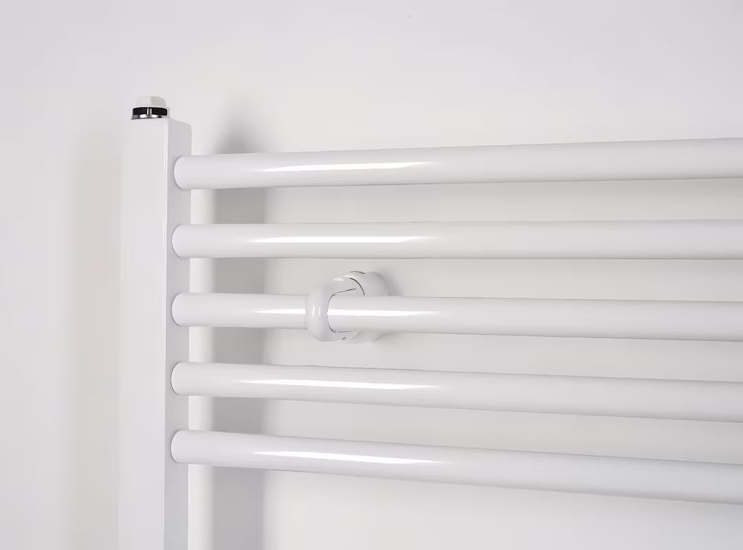Biały prosty elektryczny grzejnik łazienkowy Thermal Trend KE 450x960 mm z grzałką 300 W