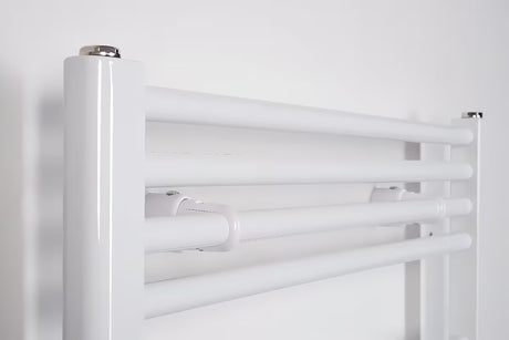 Biały prosty elektryczny grzejnik łazienkowy Thermal Trend 600x1680 mm z grzałką 600 W