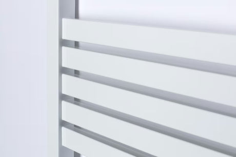 Biały elektryczny grzejnik łazienkowy Thermal Trend Kh Economy 60x120 cm z termostatem KTX i wyświetlaczem LCD