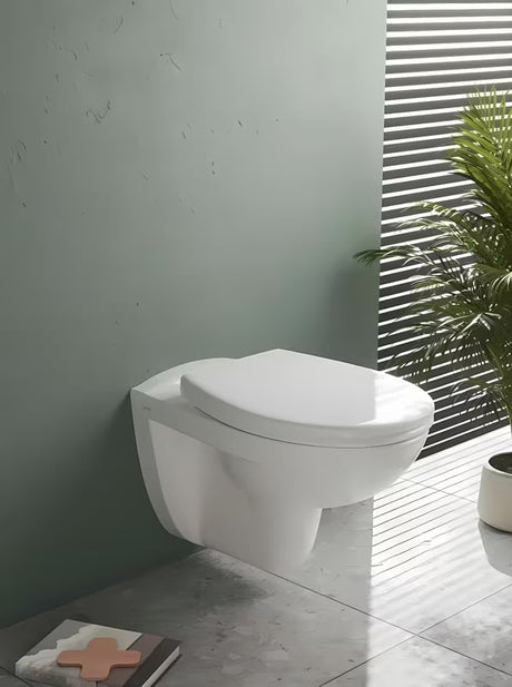 Biała DESKA sedesowa Vitra Normus z technologią soft Close, EasyLock i metalowymi zawiasami z ukrytym mocowaniem.
